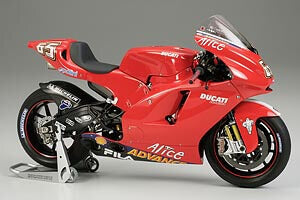 Tamiya Ducati Desmosedici 14101