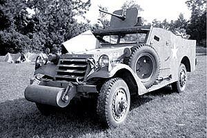 Italeri Scout Car M3 7063
