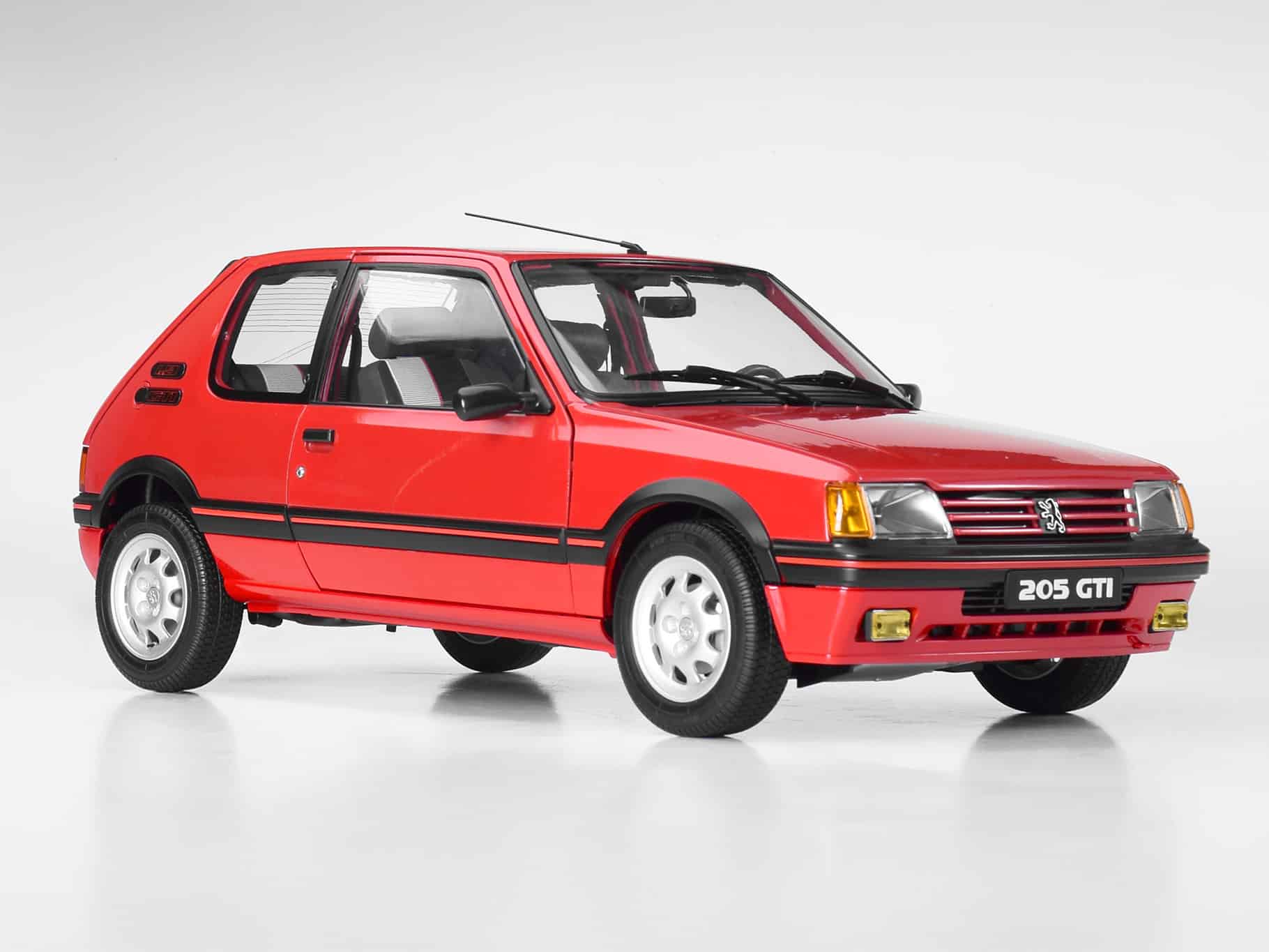 IXO Collections Red Peugeot 205 1.9 GTI 1/8th Scale Metal & Plastic Kit IXCPEUFK