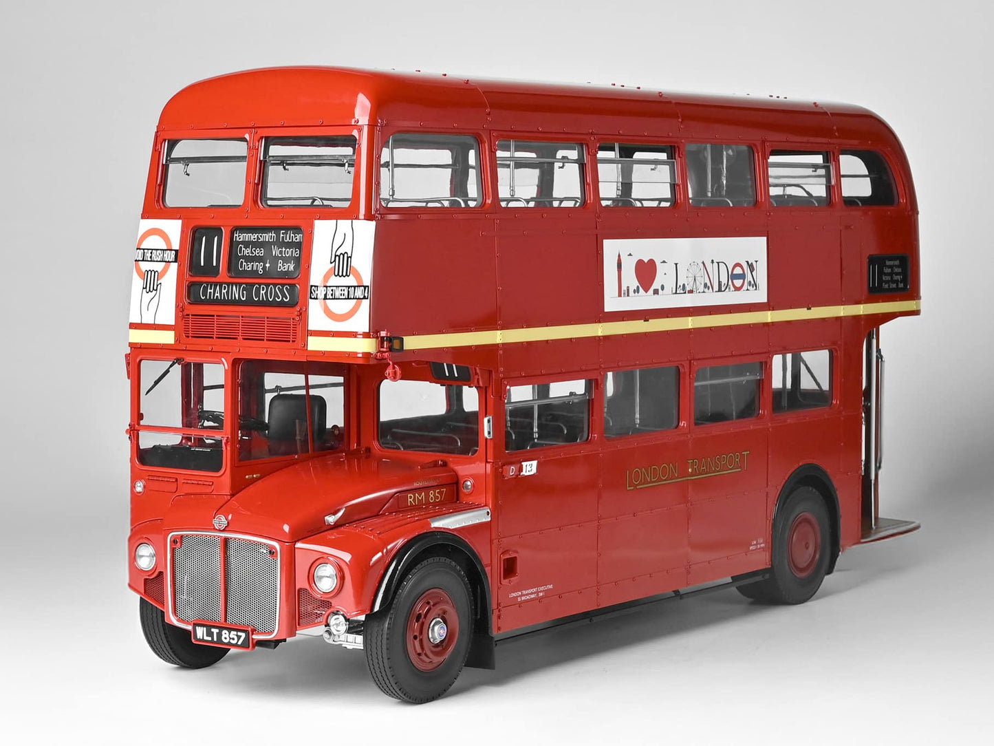 IXO Collections 1/12 Routemaster Bus 1961 metal kit 1247 parts IXCRTMFK