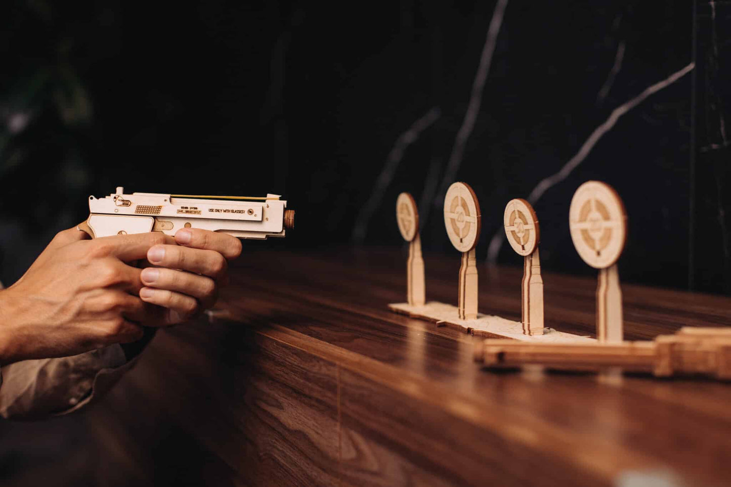 Wood Trick Gun M1 + shooting range WDTK059