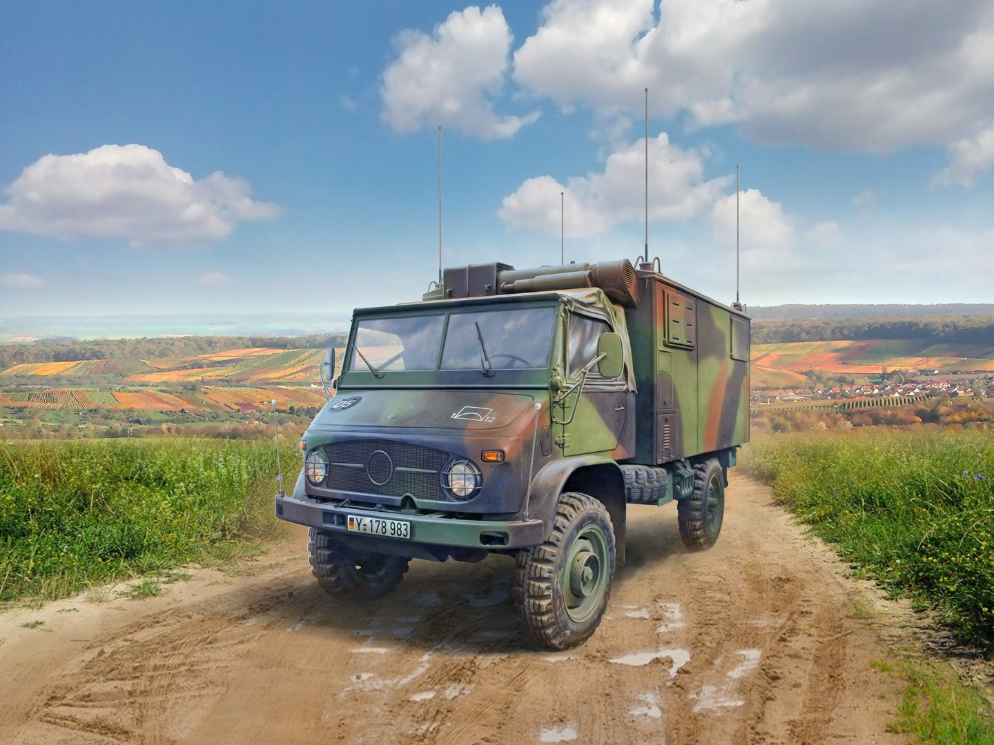 Unimog S 404, German Military Radio Truck  ICM35137