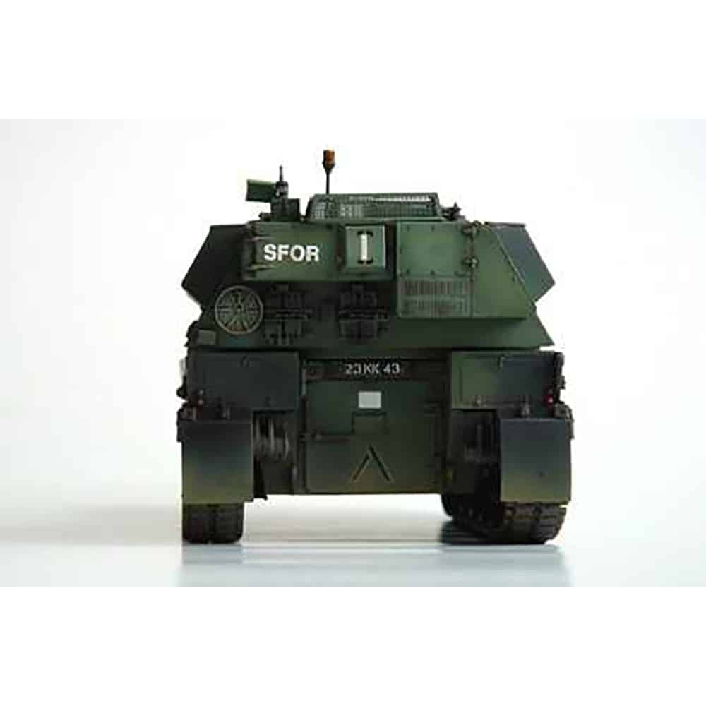 Trumpeter 1:35 AS-90 British 155mm SP Howitzer Plastic Model 00324