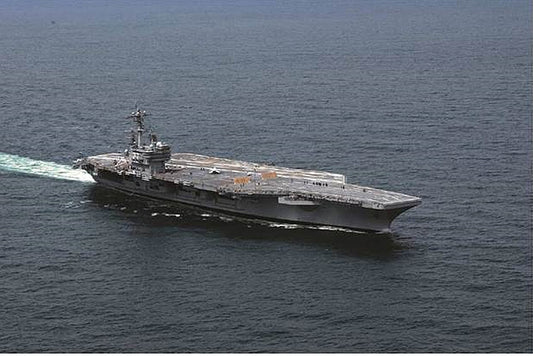 Italeri Uss George H W Bush Cvn 77 C 5534