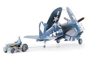 Tamiya Vought F4U-1D Corsair With Moto Tug 61085
