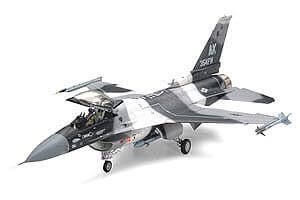 Tamiya F-16 C/N Aggressor 61106