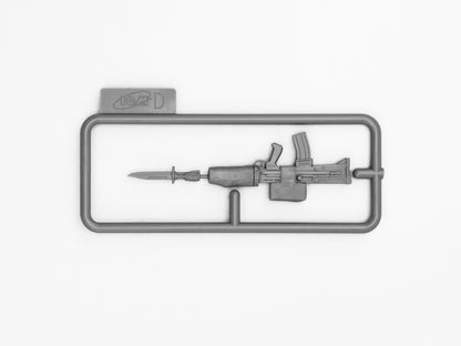 British Grenadier Queen’s Guards 1:16 Figure ICM16001