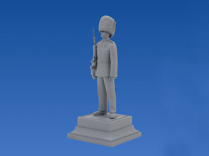British Grenadier Queen’s Guards 1:16 Figure ICM16001