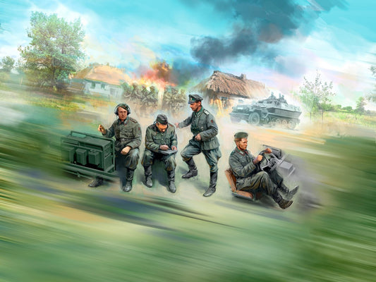 German Command Vehicle Crew (1939-1942) 4 Figures ICM35644