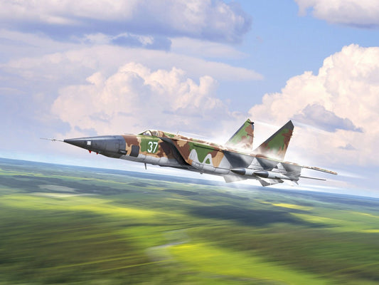 MiG-25 BM, Soviet Strike Aircraft ICM48905